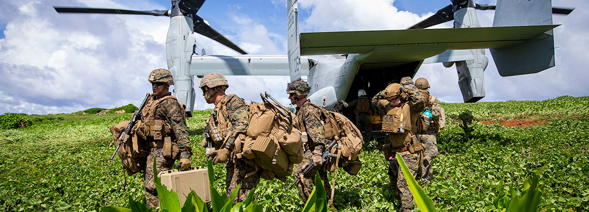 News • US Army Paratroopers Helocast into Clunie Lake Alaska